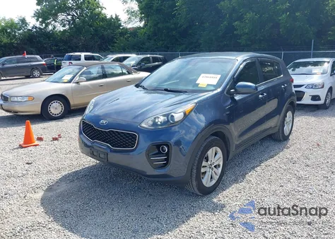 2018 Kia Sportage Lx z USA, uszkodzony, nr VIN KNDPMCAC0J7418662